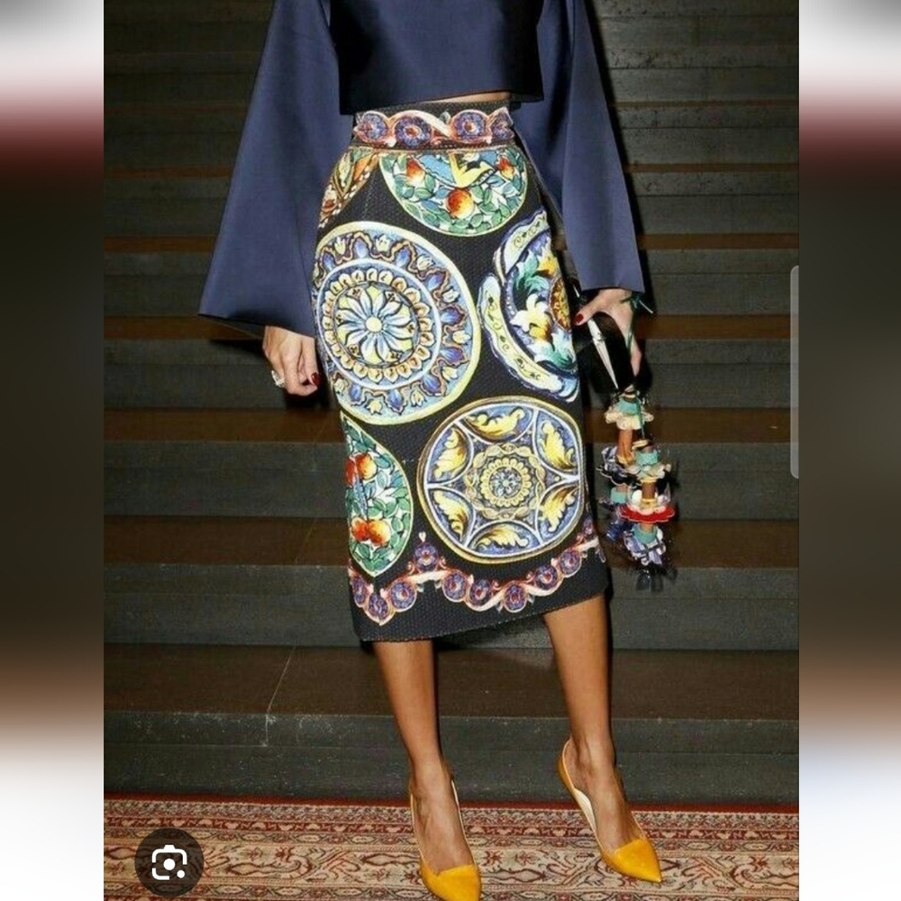 Pencil Skirt Womens Small / Med Ceramic Plate Print Black Multicolored Side Zip - Picture 2 of 14